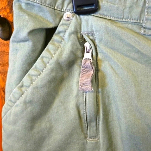 Liz & Me Sage Green Cargo / Utility Shorts Women Size 20W - Picture 3 of 15